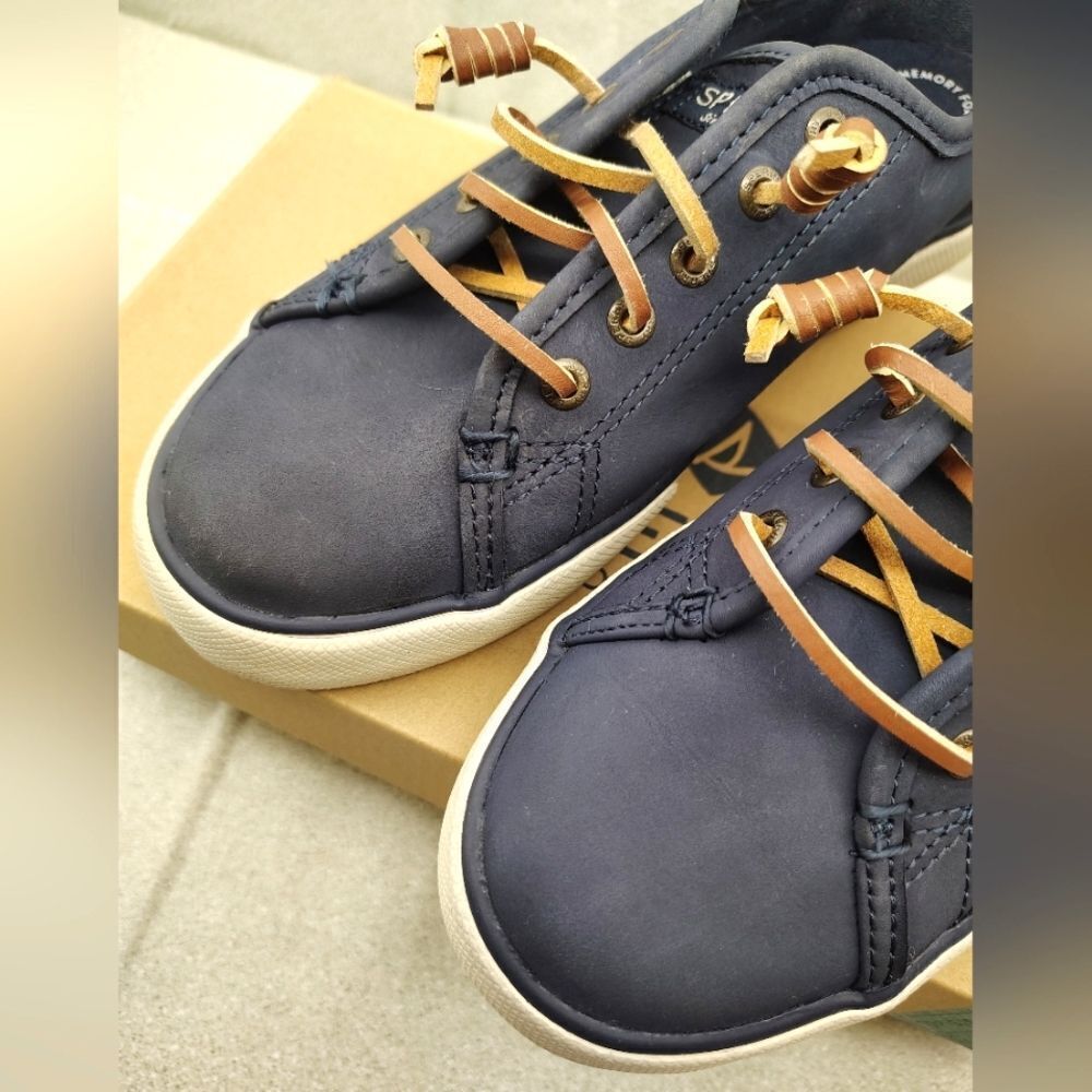 Sperry Top Sider Women's Navy Casual Shoes Sneakers Sz 7 - Picture 2 of 16